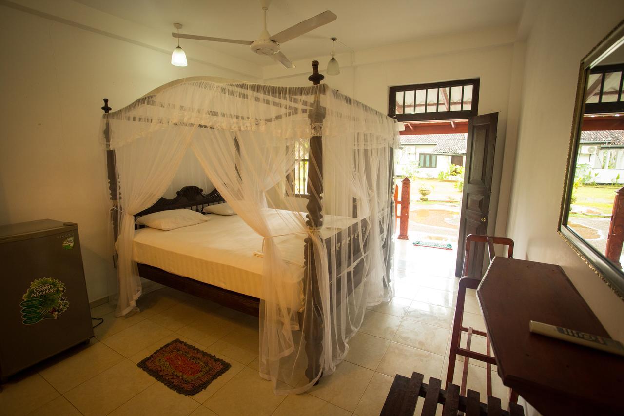 Sonri Villa Sea View Unawatuna Buitenkant foto