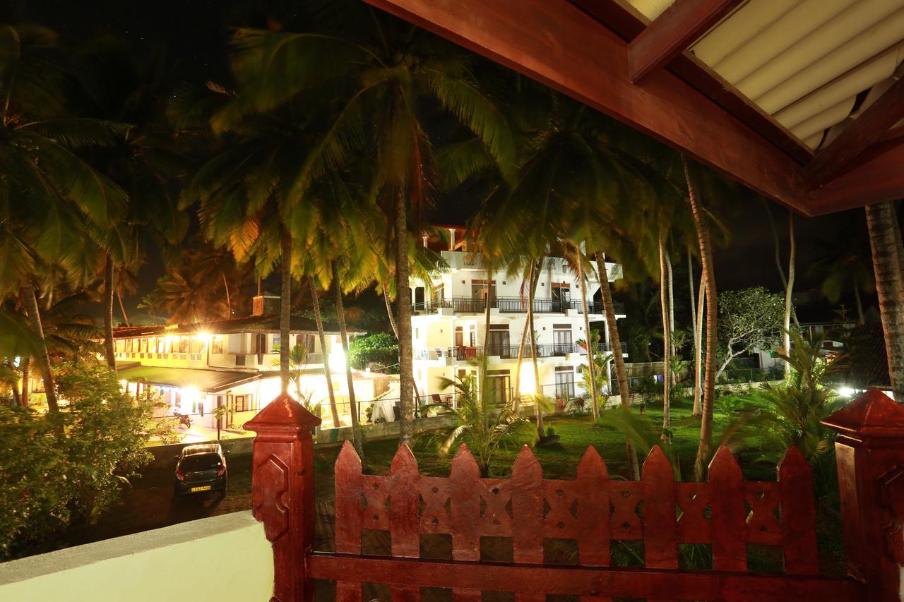 Sonri Villa Sea View Unawatuna Buitenkant foto