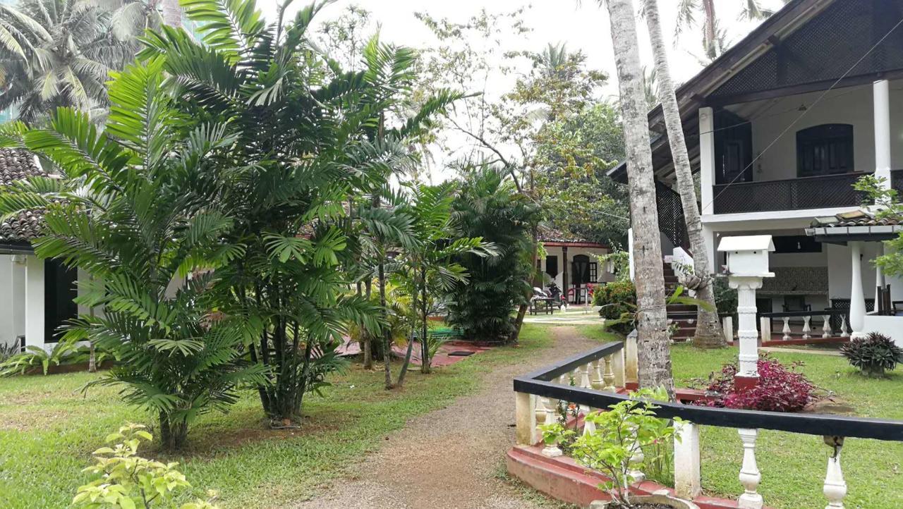 Sonri Villa Sea View Unawatuna Buitenkant foto