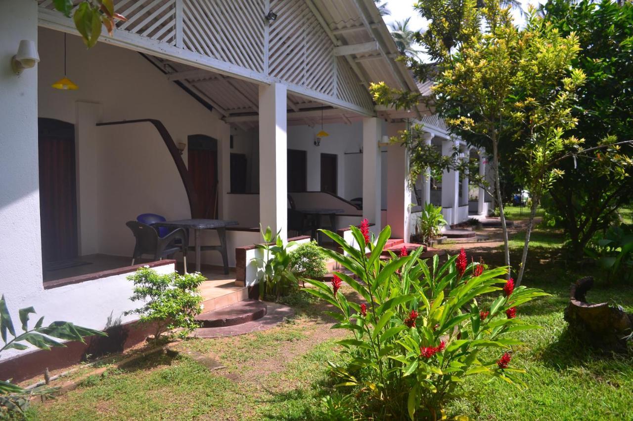 Sonri Villa Sea View Unawatuna Buitenkant foto